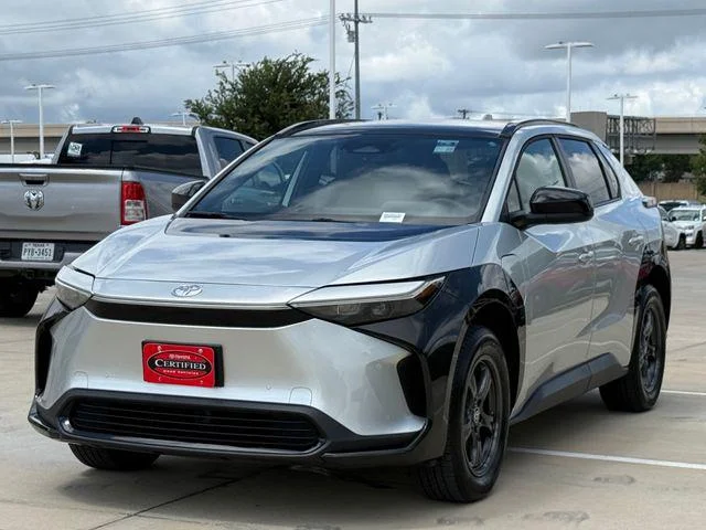 Certified Used 2024 ELEMENTAL SILVER Toyota XLE image 7