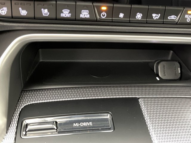 New 2026 Machine Gray Metallic Mazda Preferred image 25