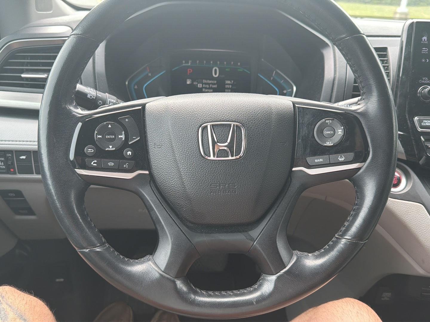 Used 2018 Modern Steel Metallic Honda EX-L image 17