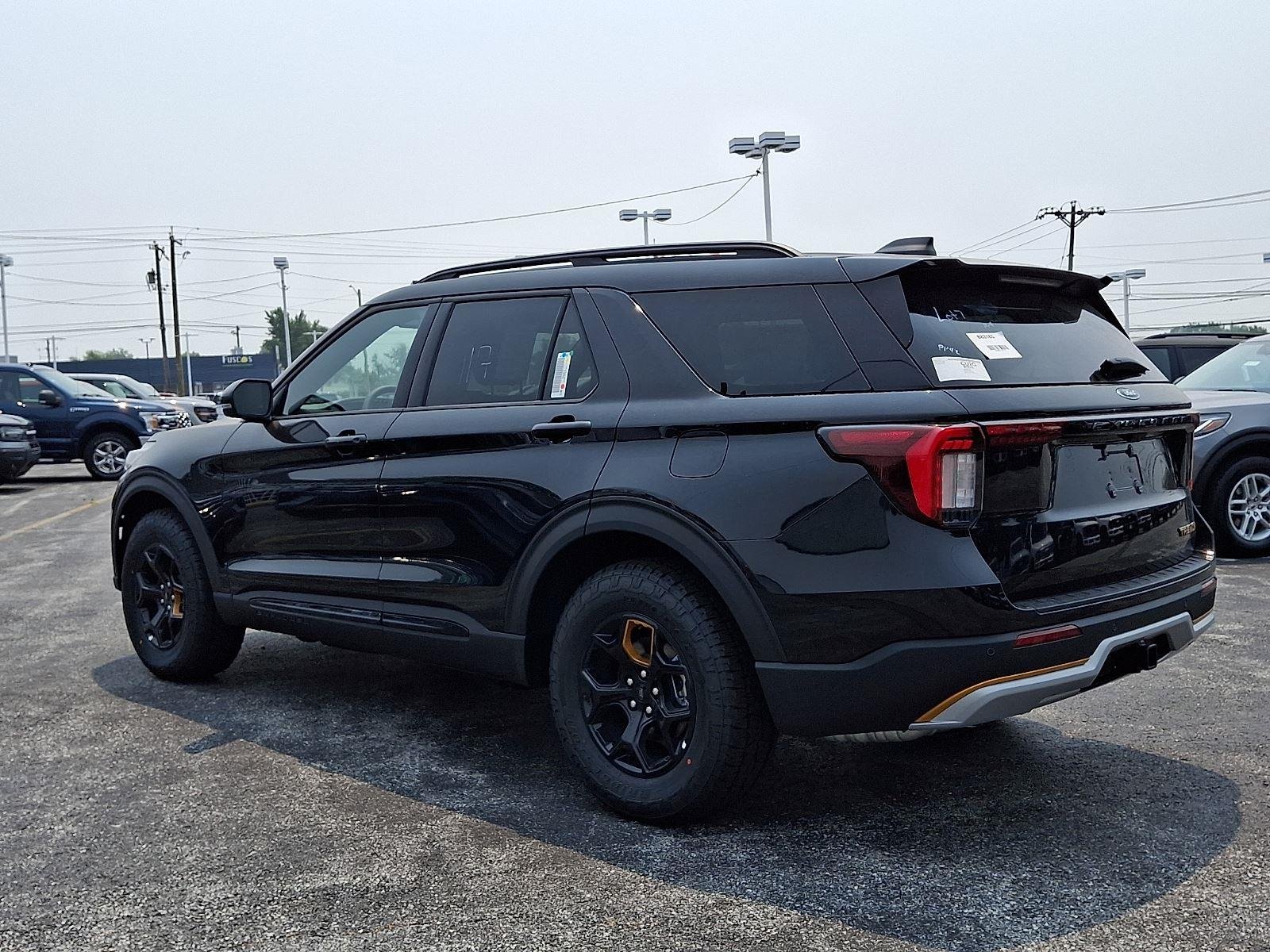 New 2026 Agate Black Metallic Ford Tremor® image 3