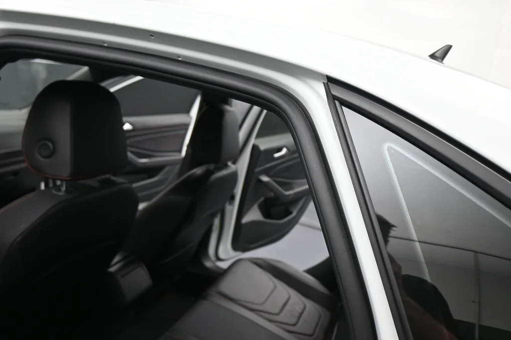 Used 2022  Volkswagen 2.0T Autobahn image 44