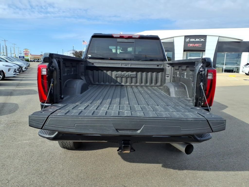 Used 2025 Onyx Black GMC Denali image 14
