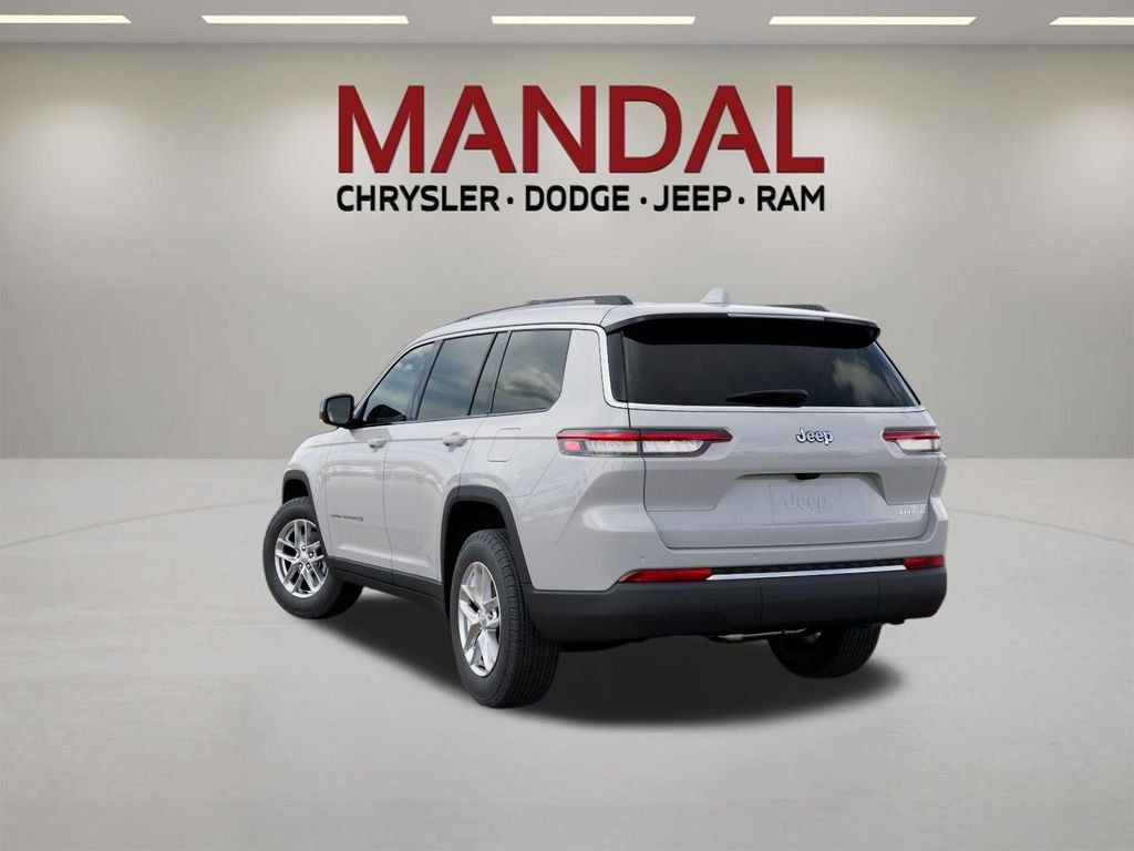 New 2026 Bright White Clearcoat Jeep Laredo image 3