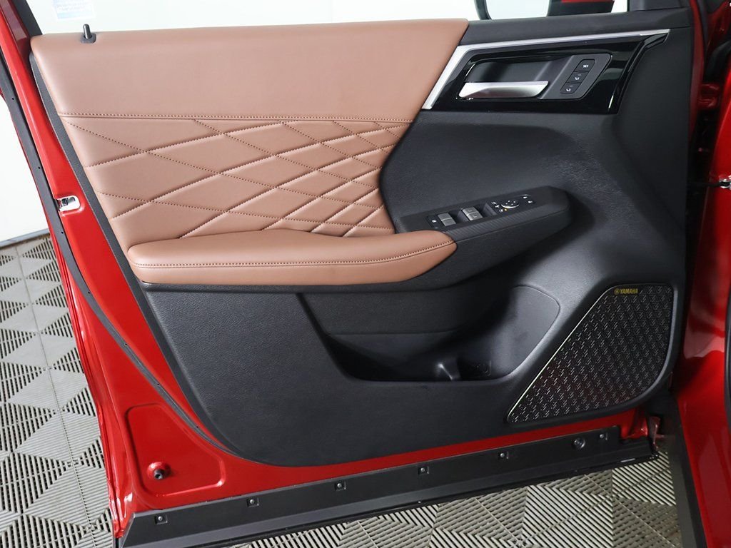 New 2025 Red Mitsubishi SEL image 30
