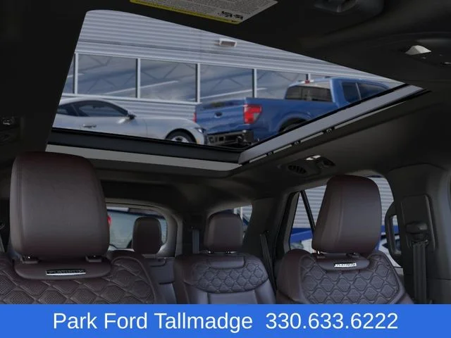 New 2026 Star White Metallic Tri-Coat Ford Platinum image 22