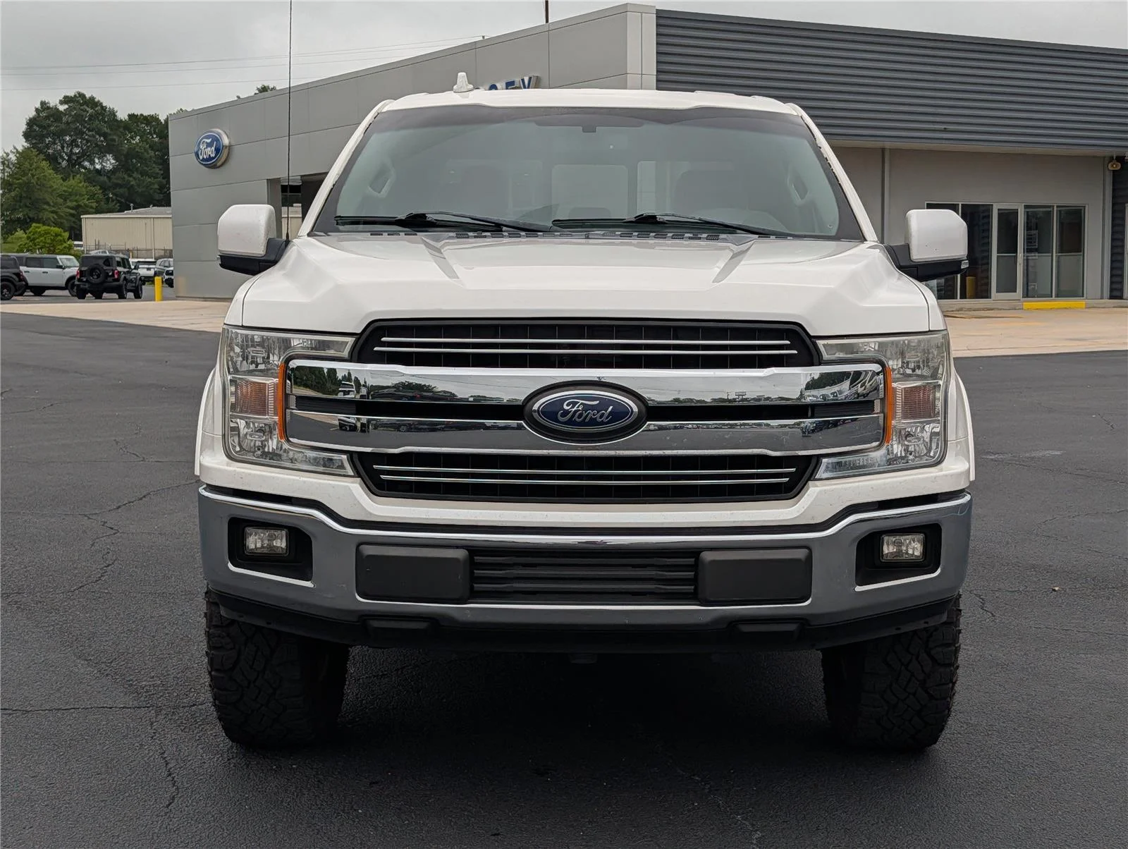 Used 2018 White Platinum Metallic Tri-Coat Ford King-Ranch SuperCrew 5.5-ft. 2WD image 9