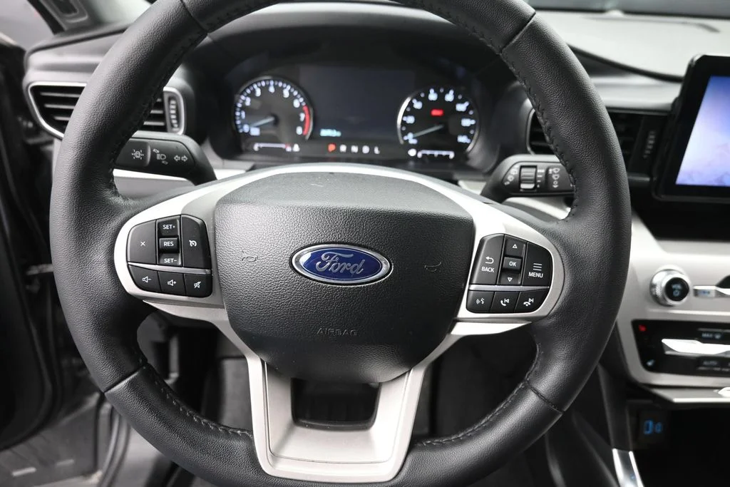 Used 2024 Gray Ford XLT image 19