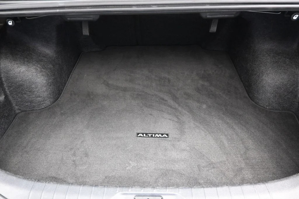 Used 2025 Gray Nissan 2.5 SV image 16