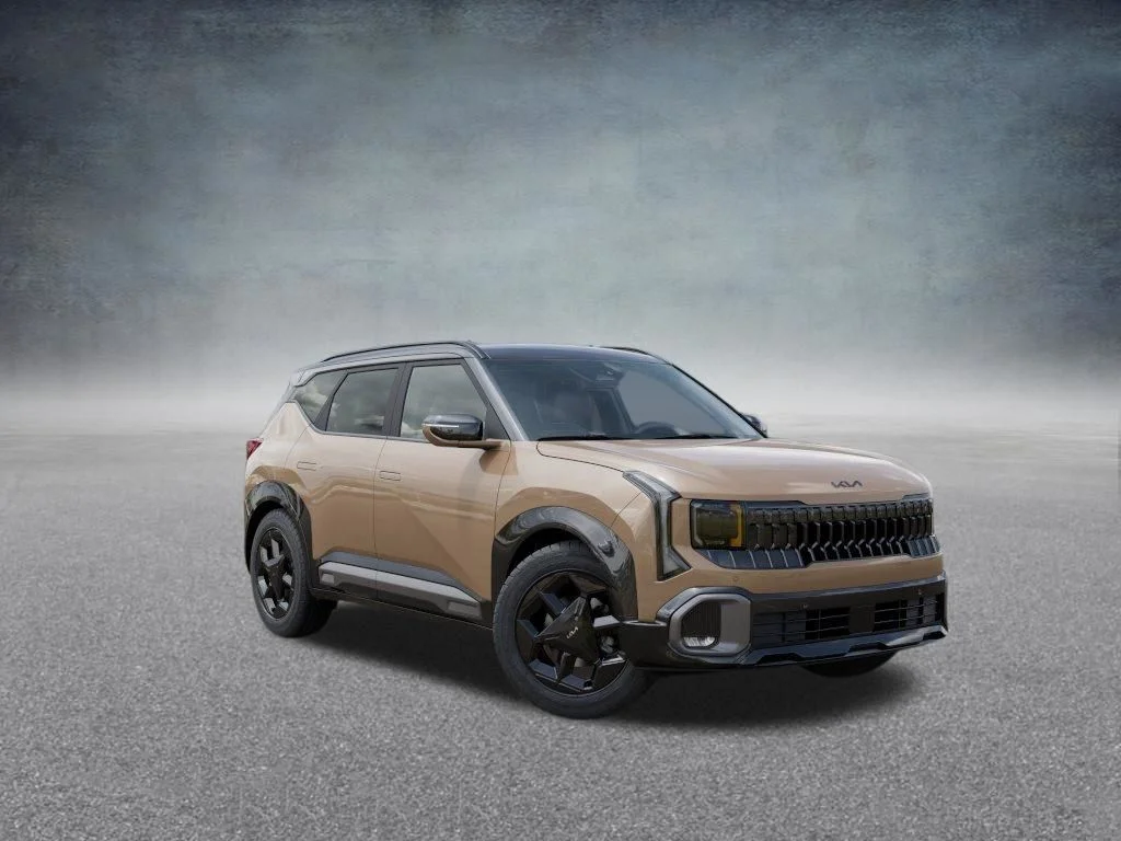 New 2027 Terrain Brown / Black Roof Kia X-Line S image 8
