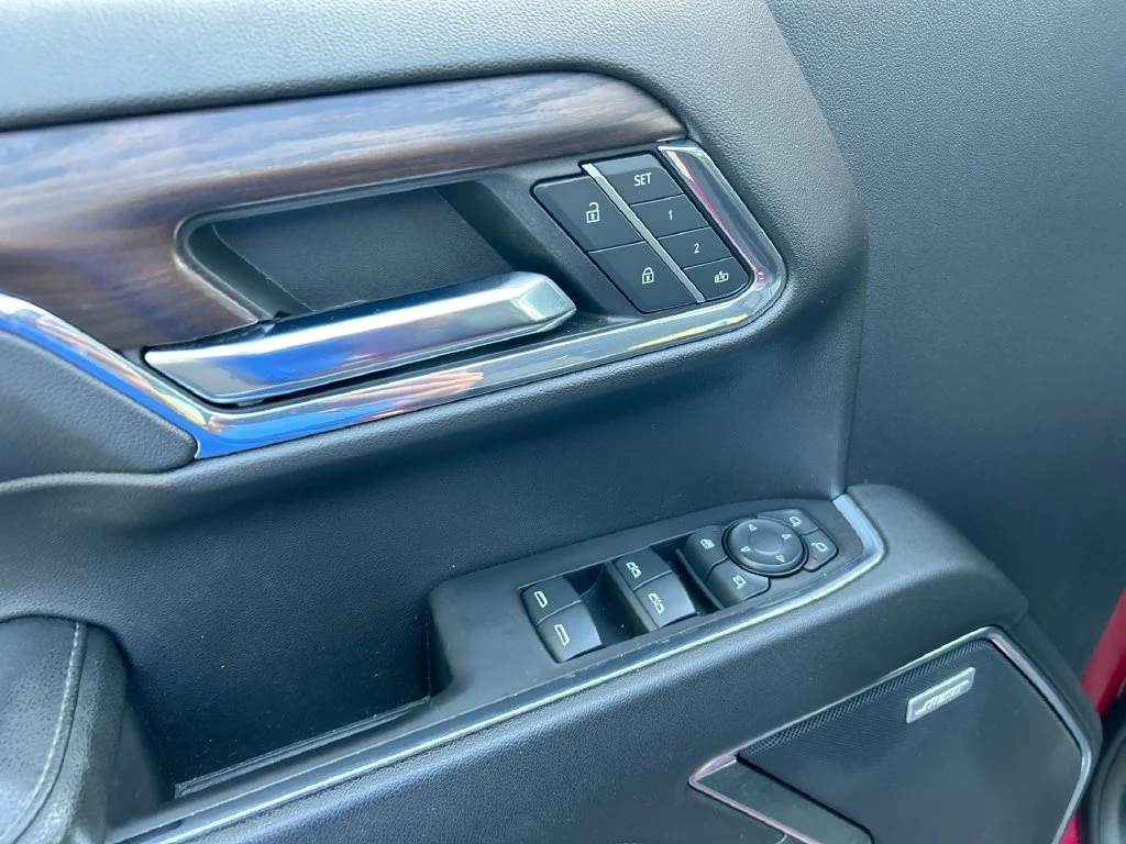 Used 2024 Red GMC SLT image 23