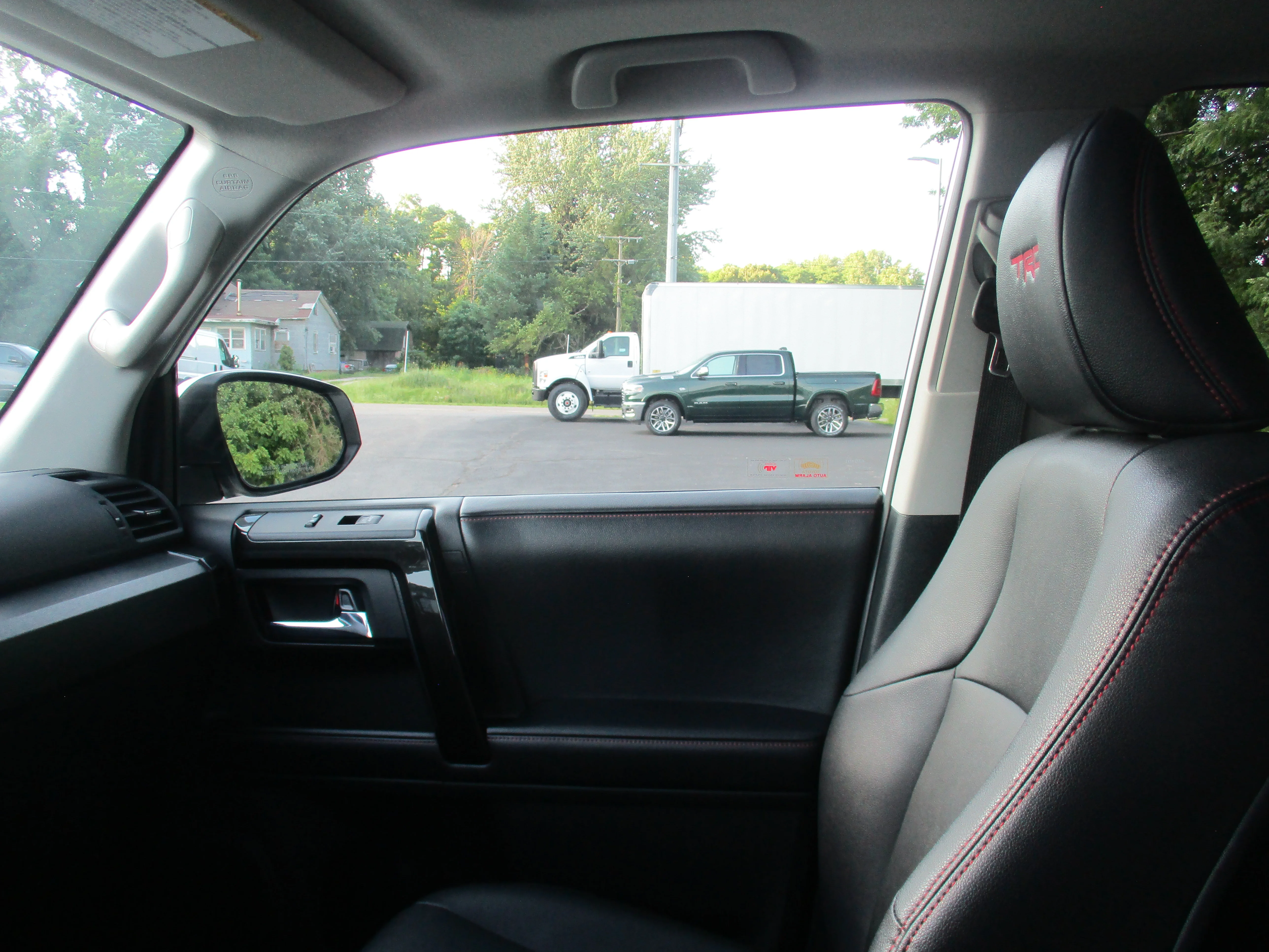 Used 2017 SUPER WHITE Toyota  image 34