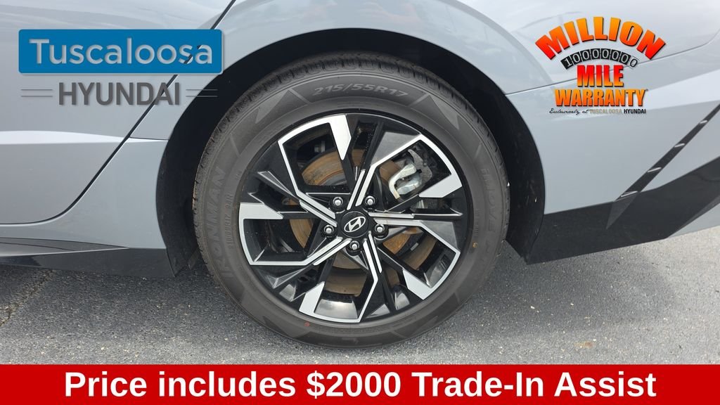 Used 2024 Blue Hyundai SEL image 11