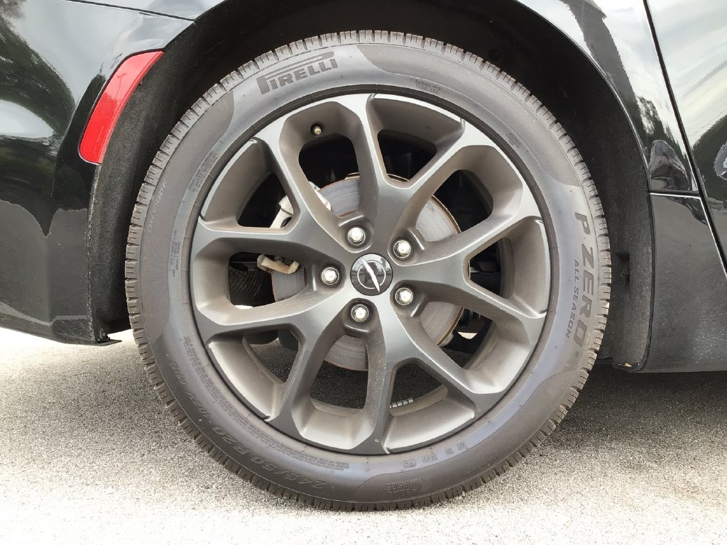 2025 Chrysler Pacifica Limited - Photo 18