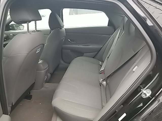 Used 2025 Black Hyundai SE image 30