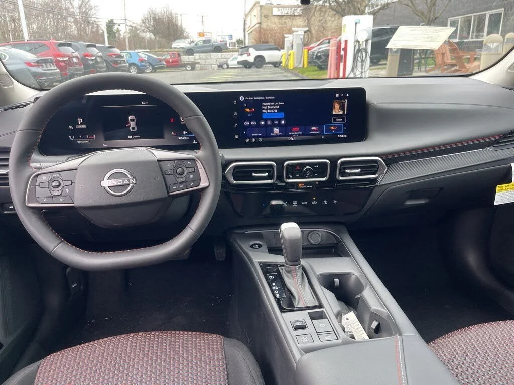 Used 2026 White Nissan SR image 16
