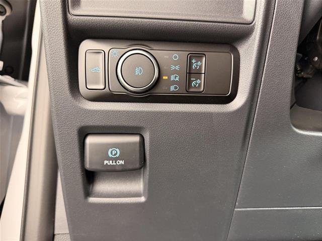 New 2026 Oxford White Ford XLT image 79