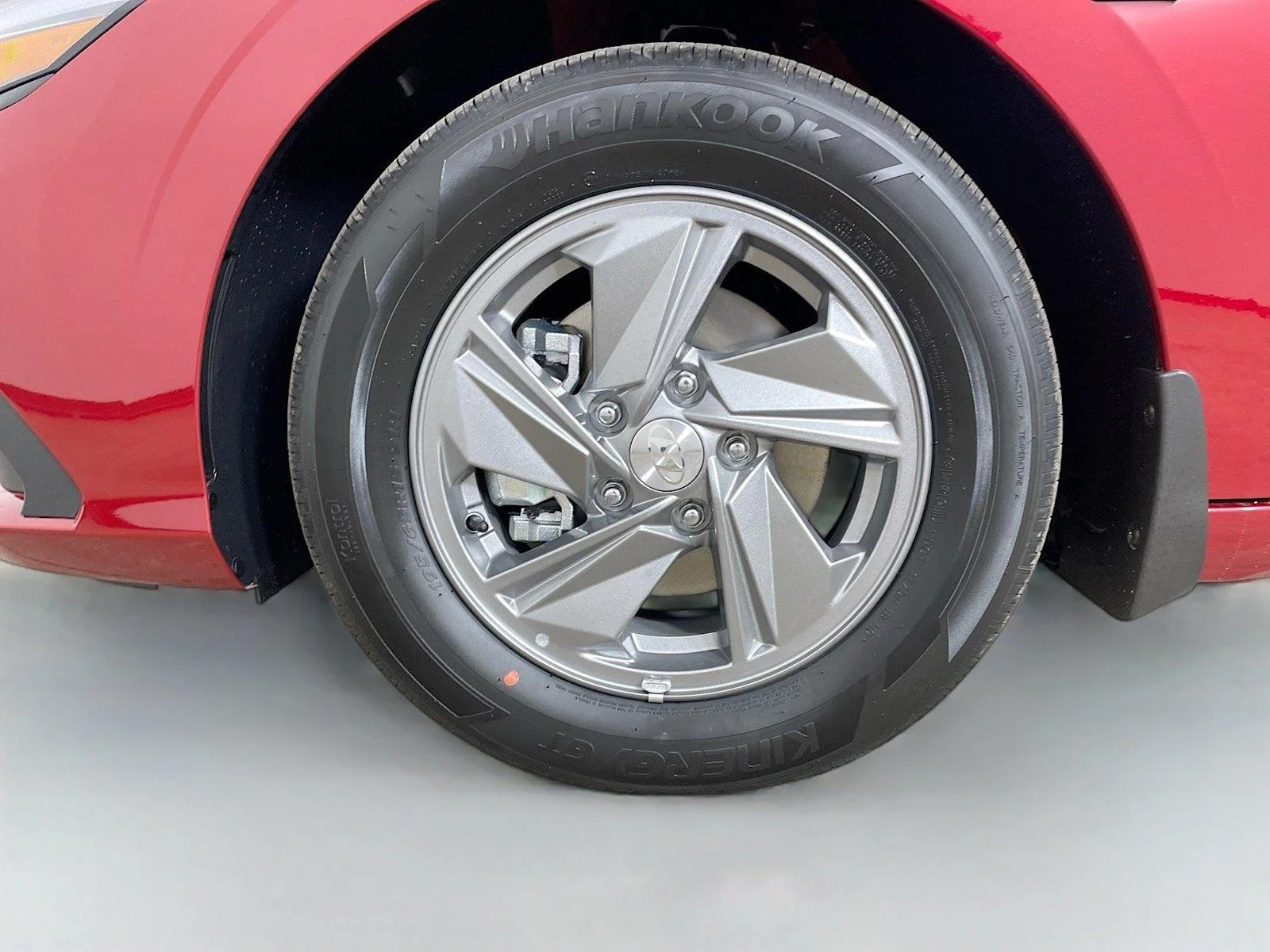 Used 2025 Ultimate Red Hyundai SE image 30