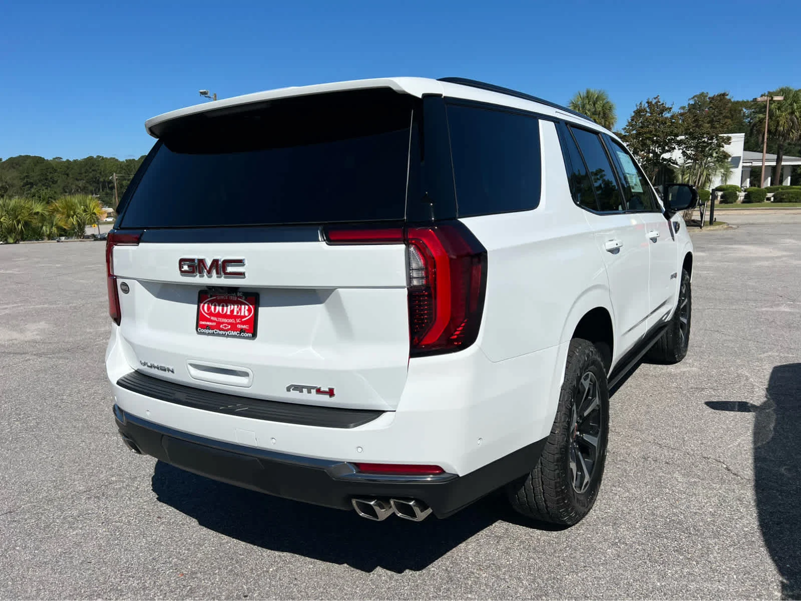 New 2026 Summit White GMC AT4 image 3