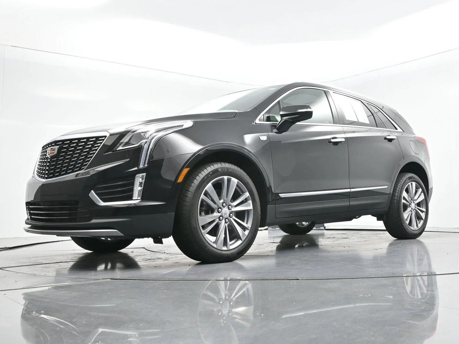 Used 2025 Stellar Black Metallic Cadillac Premium Luxury image 48