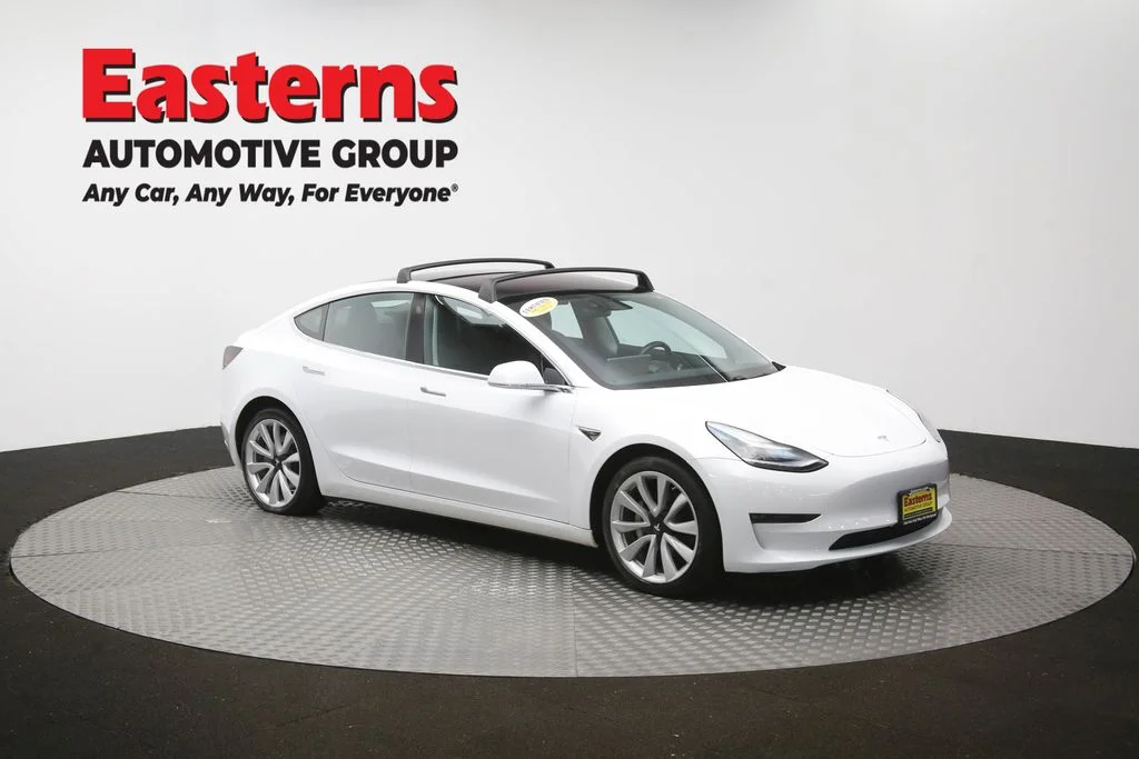Used 2018 White Tesla Long Range image 43