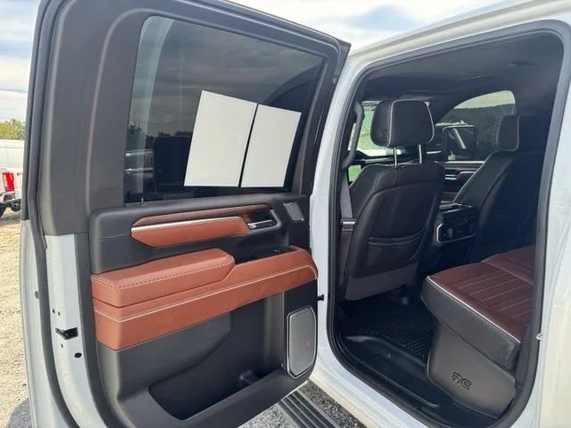 Used 2025 White GMC Denali Ultimate image 20