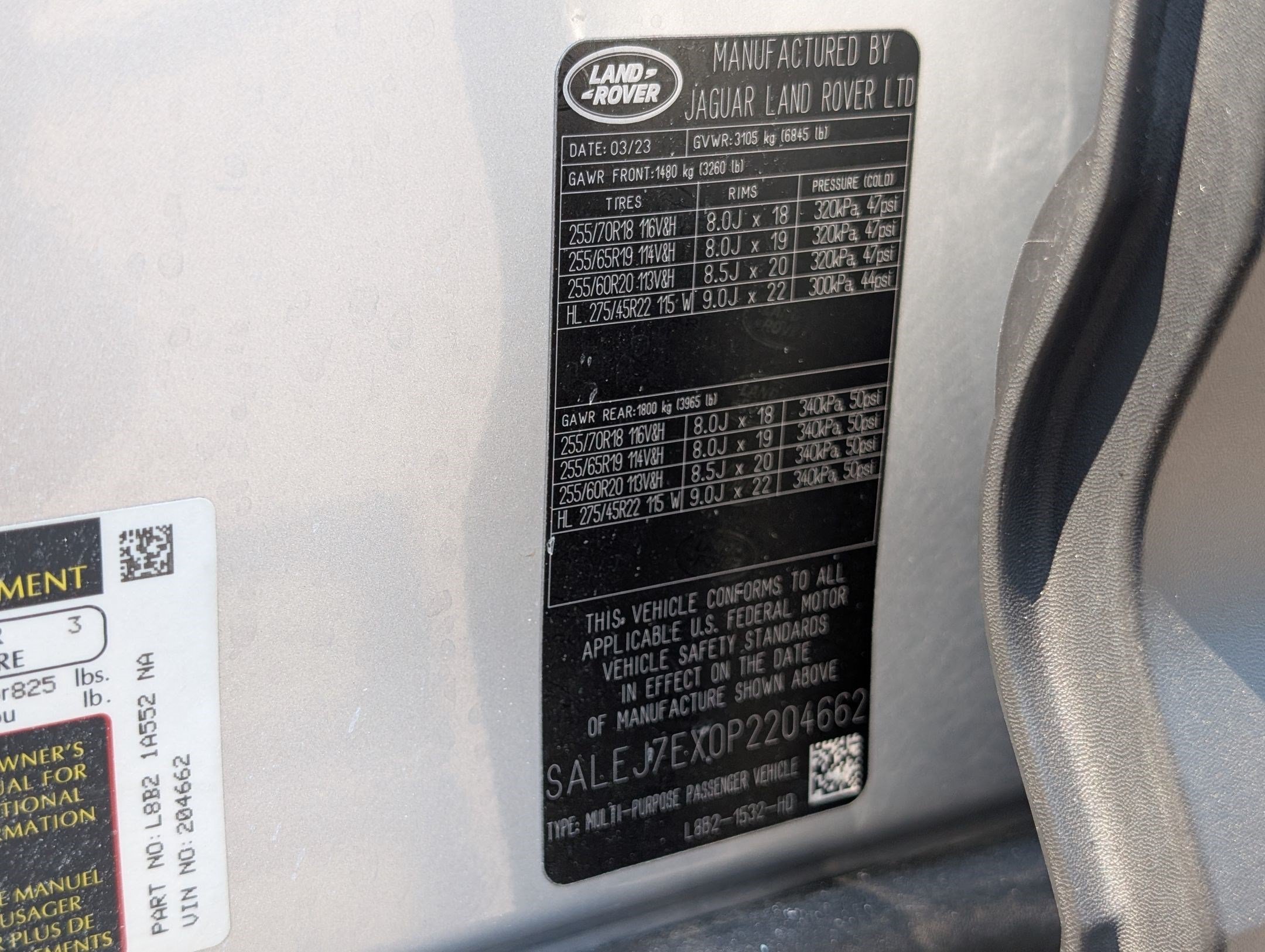 Used 2023 Hakuba Silver Metallic Land Rover 110 S AWD image 32