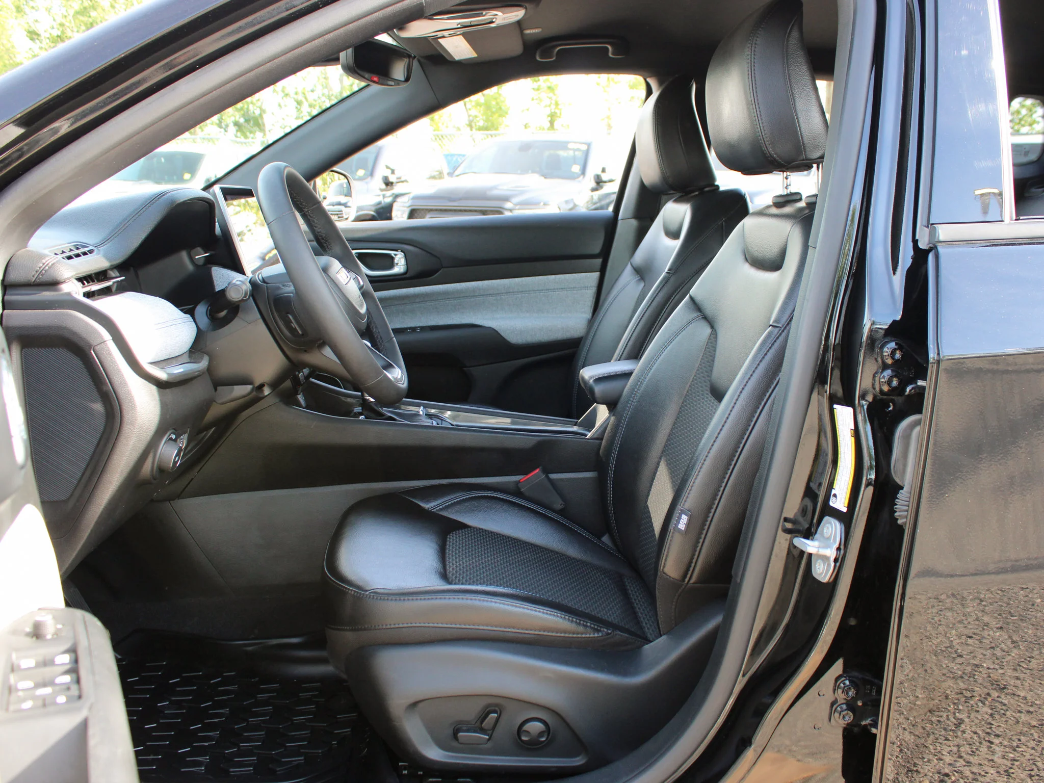 Certified Used 2023 Black Jeep North * Loaded | Heated Leather Seats | Adaptive Cruise | Apple CarPlay | 360 View Camera image 3