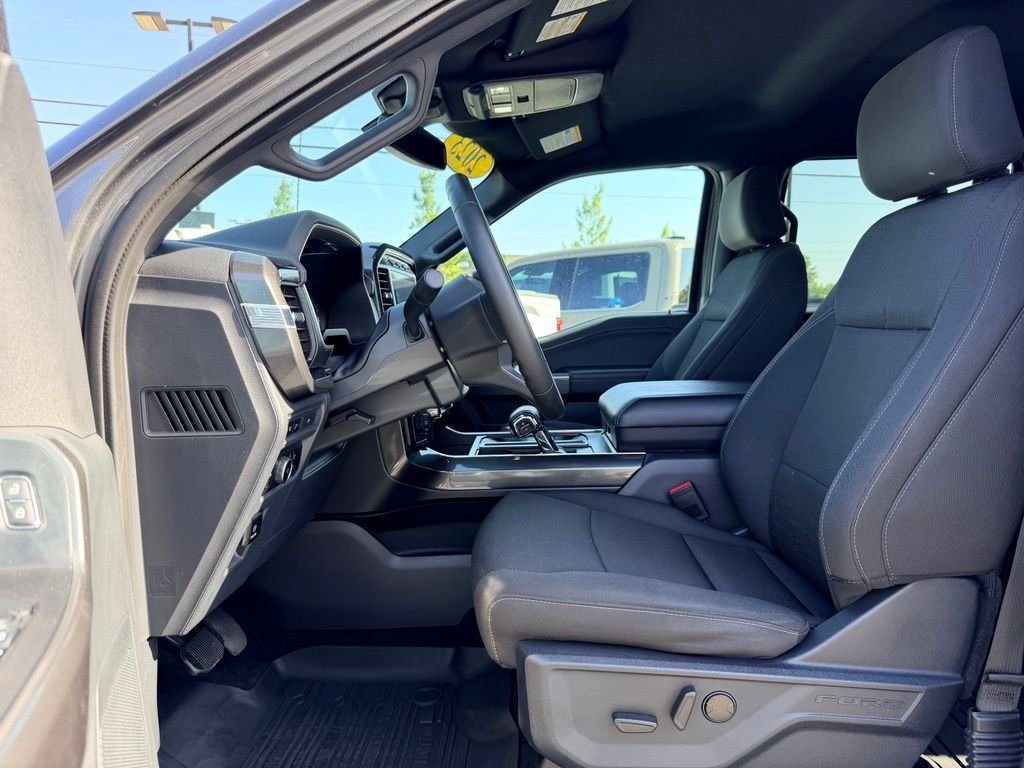Used 2023 Gray Ford XLT image 27