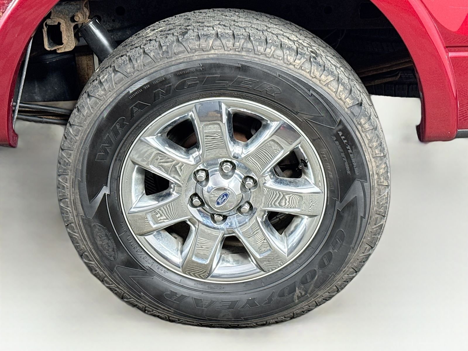 Used 2013 Ruby Red Metallic Ford Lariat image 9