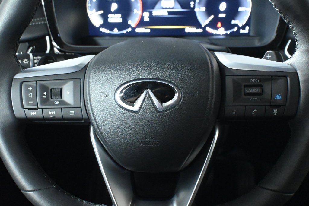 Certified Used 2026  INFINITI LUXE image 18