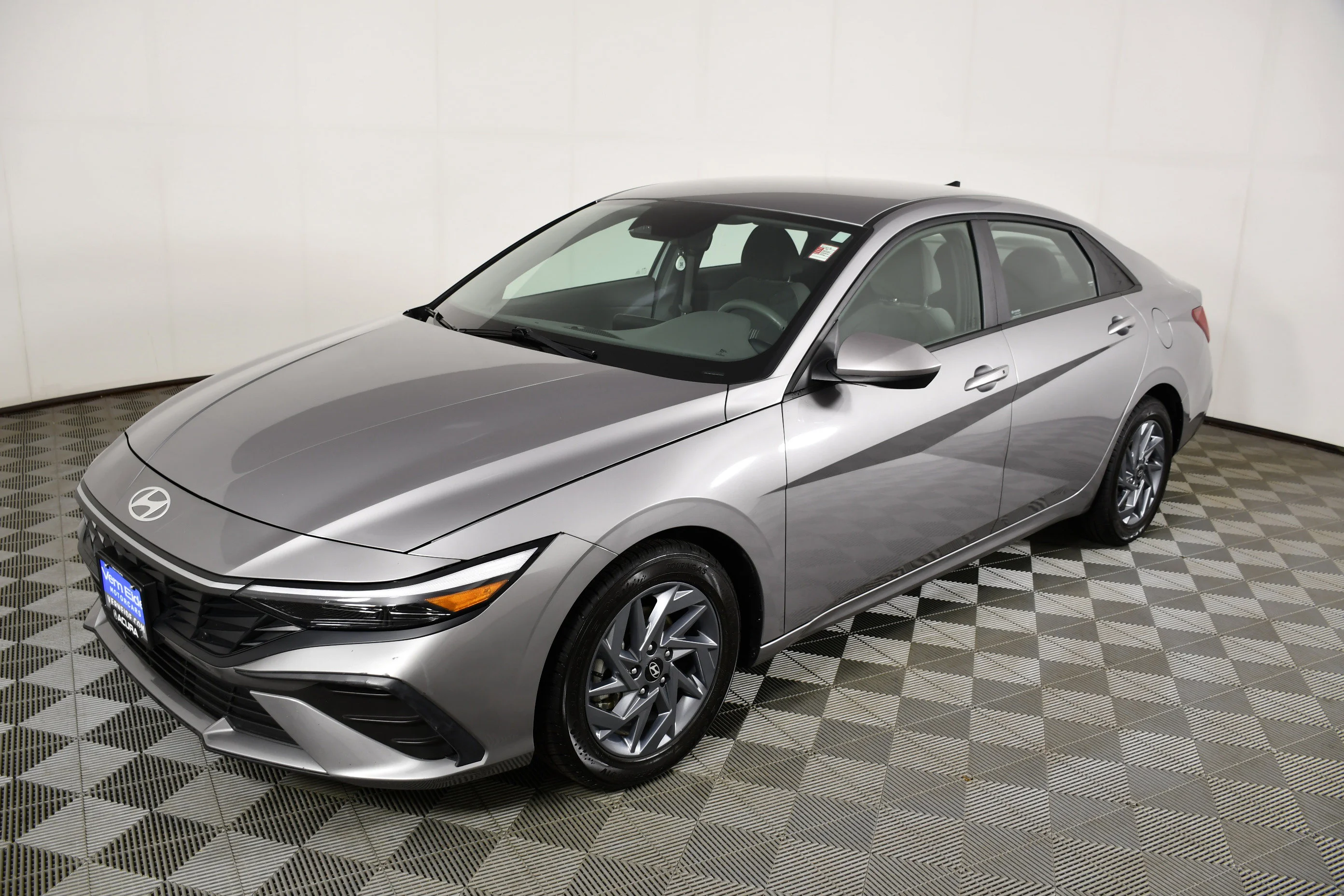 Used 2024 Fluid Metal Hyundai SEL image 10