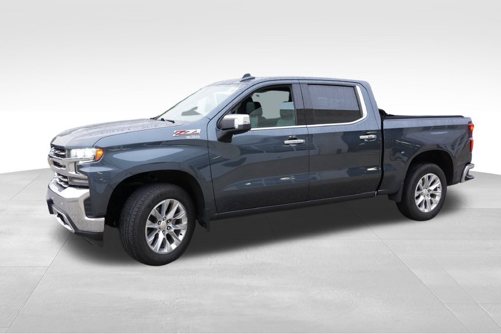 Used 2019 SHADOW GRAY METALLIC Chevrolet LTZ image 11