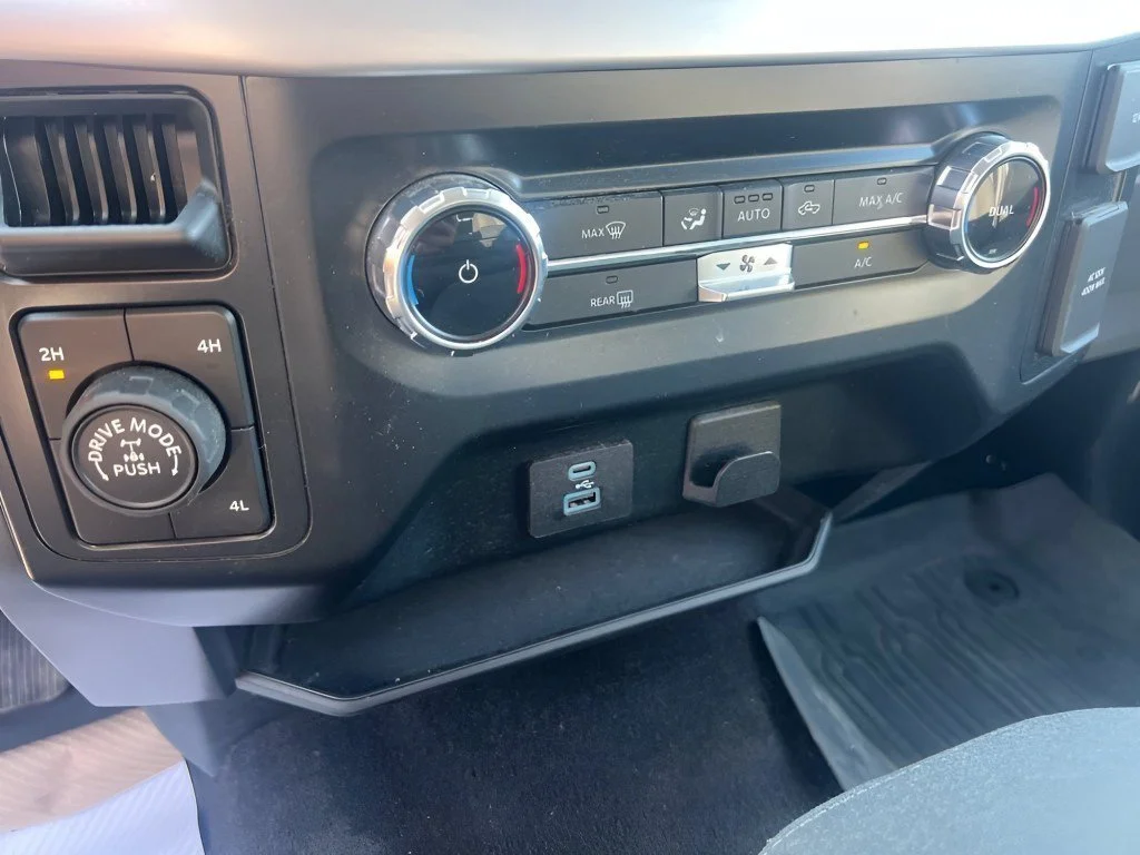 Certified Used 2022 Oxford White Ford XLT image 31