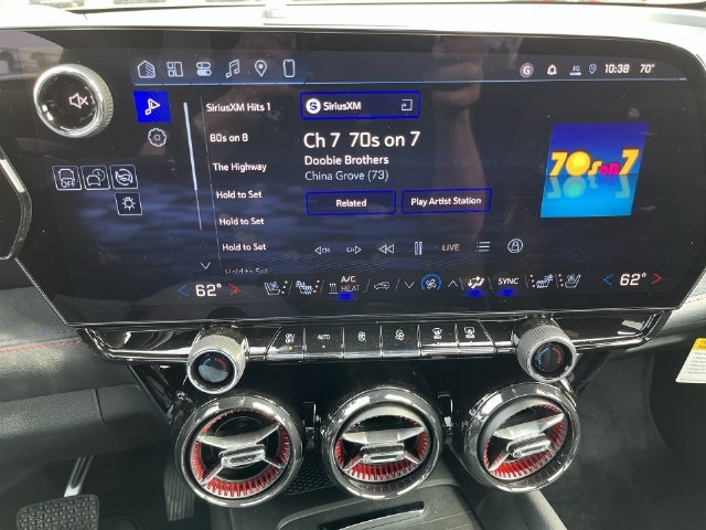 2026 Chevrolet Blazer EV photo 14 of 36