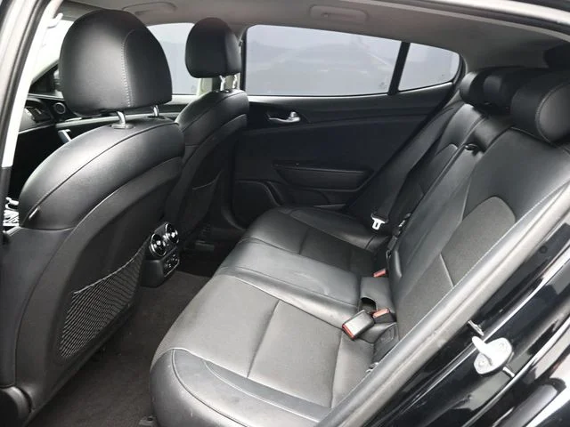 Used 2019 Black Kia Base image 17