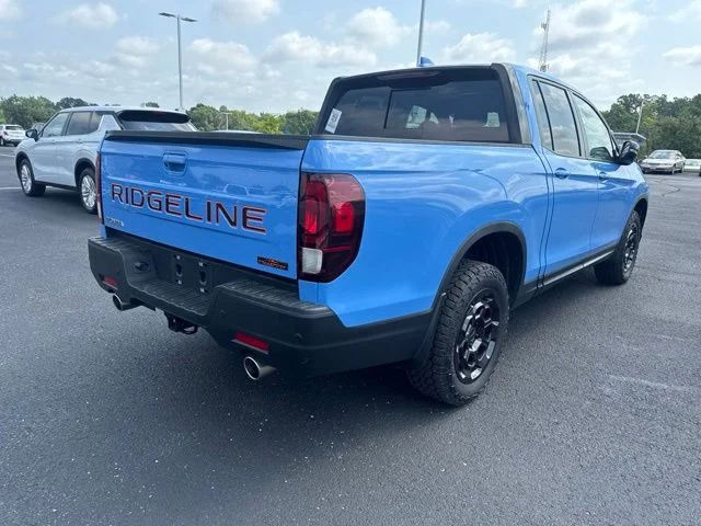 Used 2025 Blue Honda TrailSport+ image 5