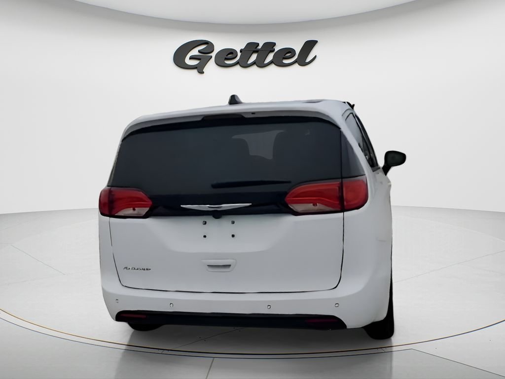 2026 Chrysler Voyager LX - Photo 7