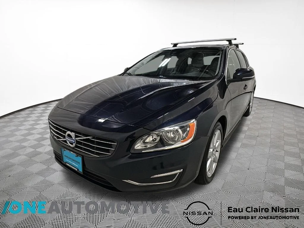 2017 Volvo V60 T5 AWD Premier's photo