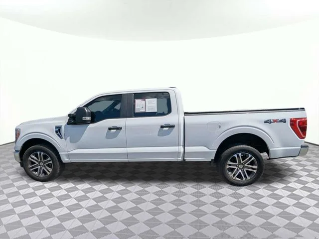 Used 2022 Oxford White Ford XLT image 6
