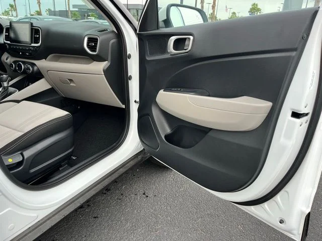 New 2026 White Hyundai SEL image 21