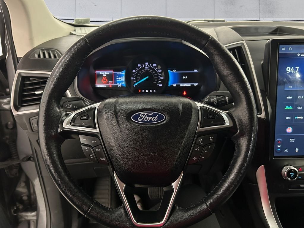 Used 2023 Gray Ford SEL image 9