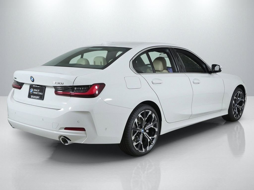 New 2026 Alpine White BMW 330i xDrive image 9