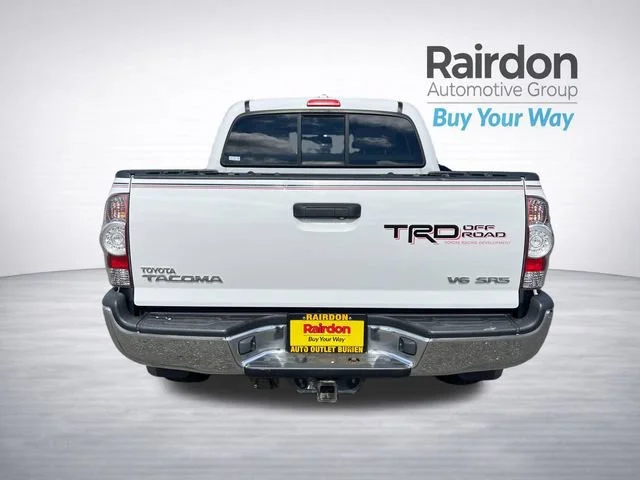 Used 2009 Super White Toyota  image 6