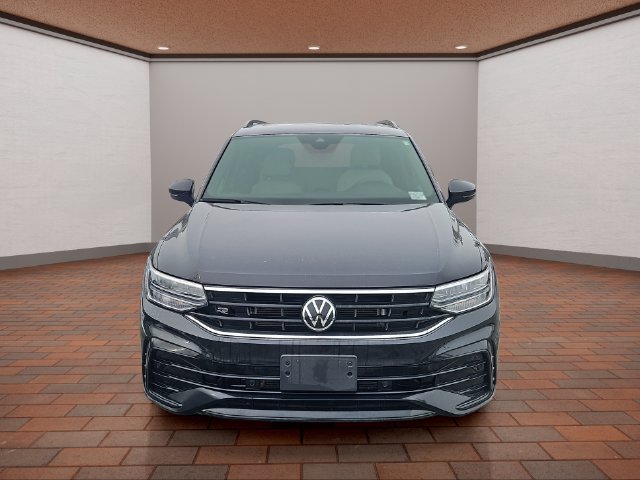 Used 2022 Deep Black Pearl Volkswagen 2.0T SE R-Line Black image 28