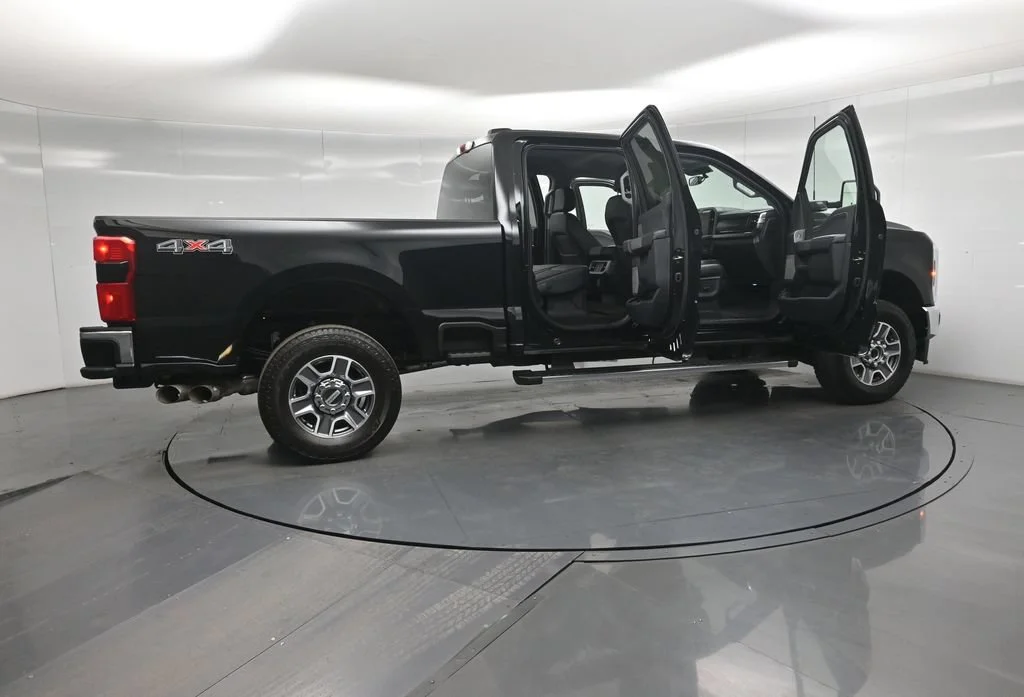Certified Used 2025 Black Ford Lariat image 4