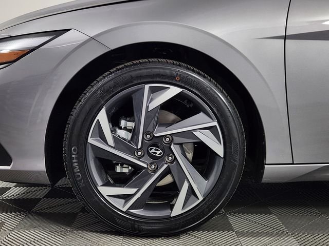 Certified Used 2025 Silver Hyundai SEL Sport image 14