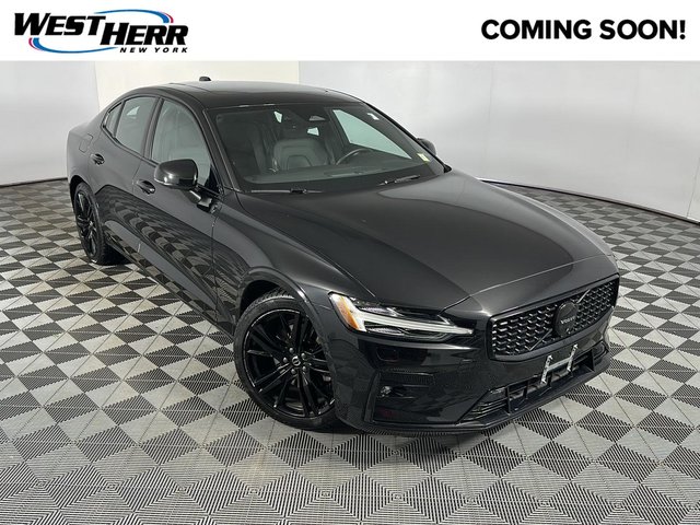 2024 Volvo S60 Plus Black Edition