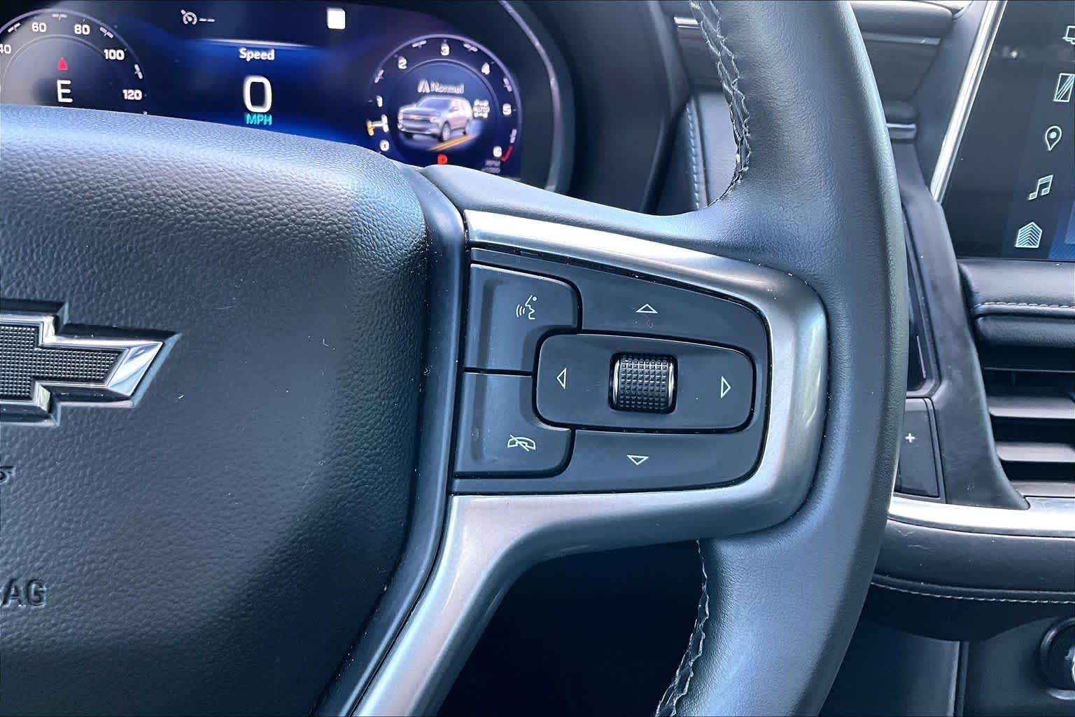 Used 2023 Summit White Chevrolet Z71 image 23