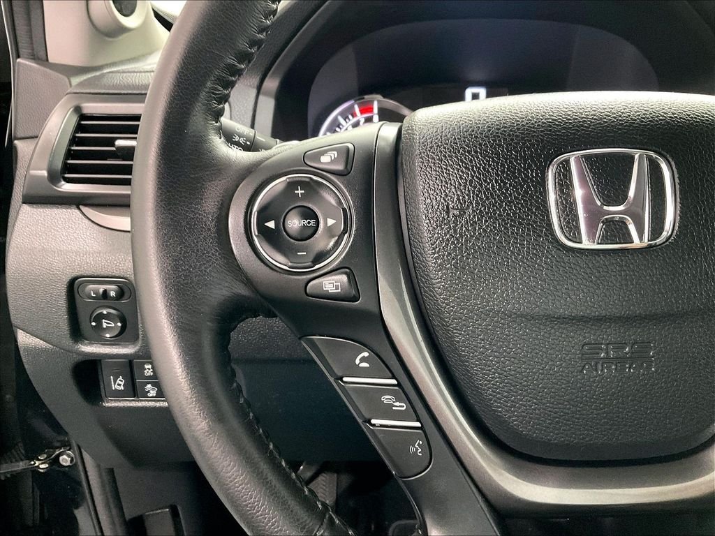 Used 2023 Black Honda RTL image 23