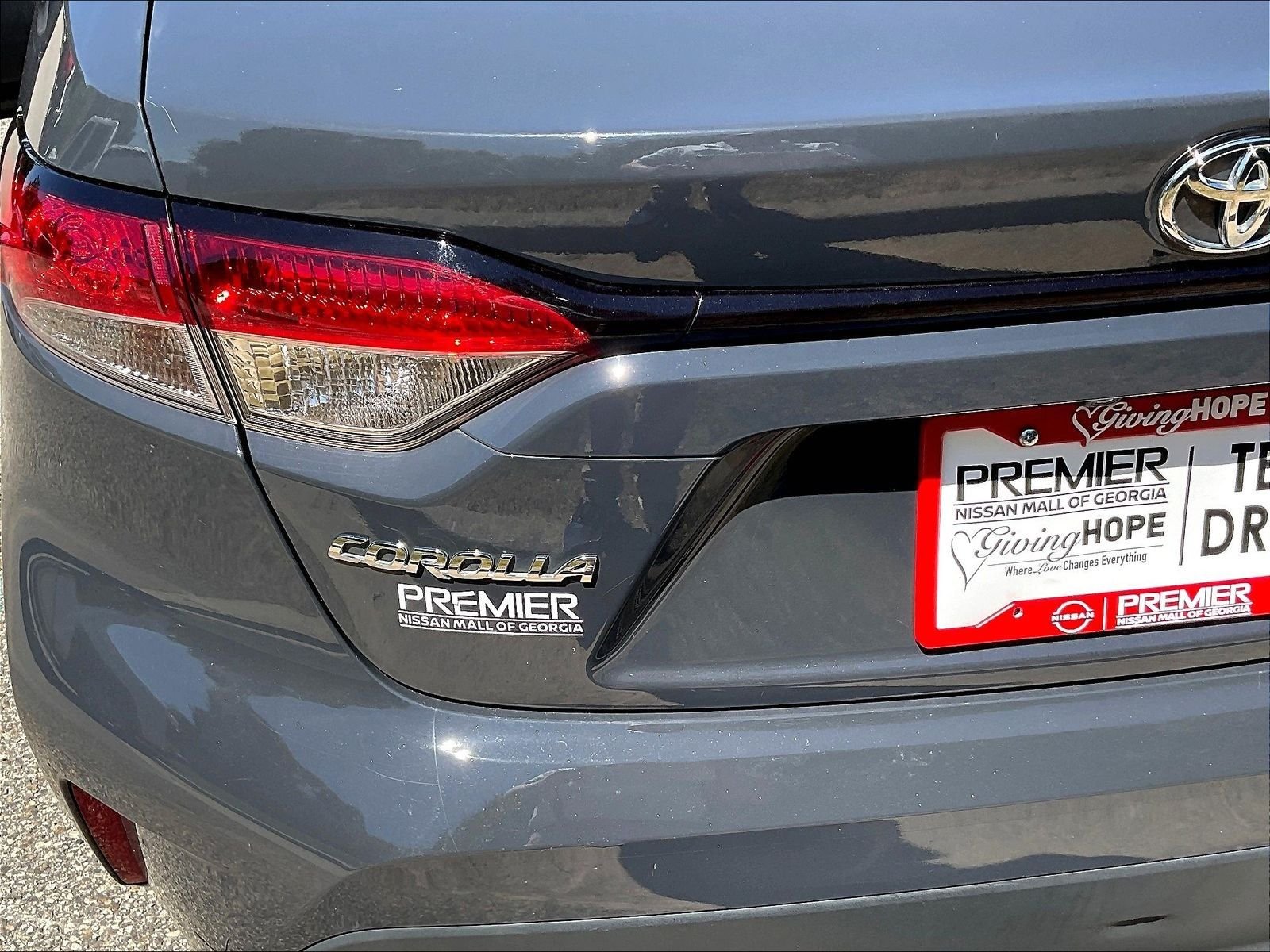 Used 2024  Toyota LE image 26